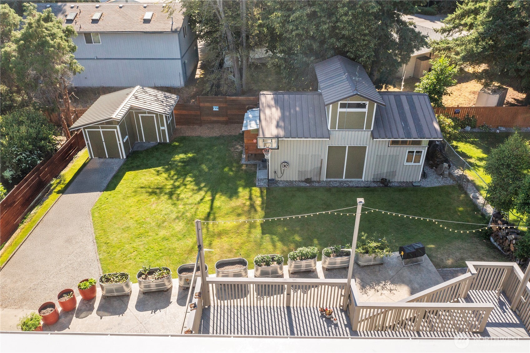 2120 Seaview Street Property Photo 27
