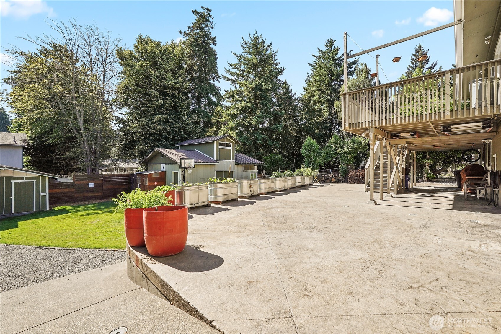 2120 Seaview Street Property Photo 29
