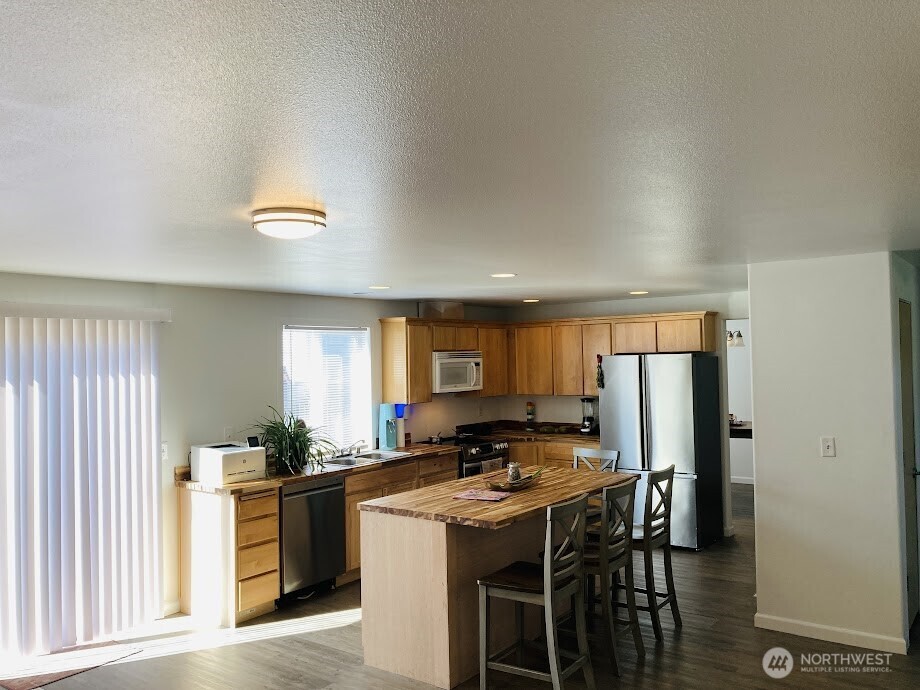 2020 Perch Avenue Property Photo 5