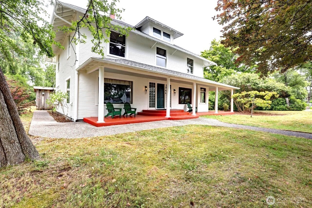 744 State Route 101 Property Photo 1
