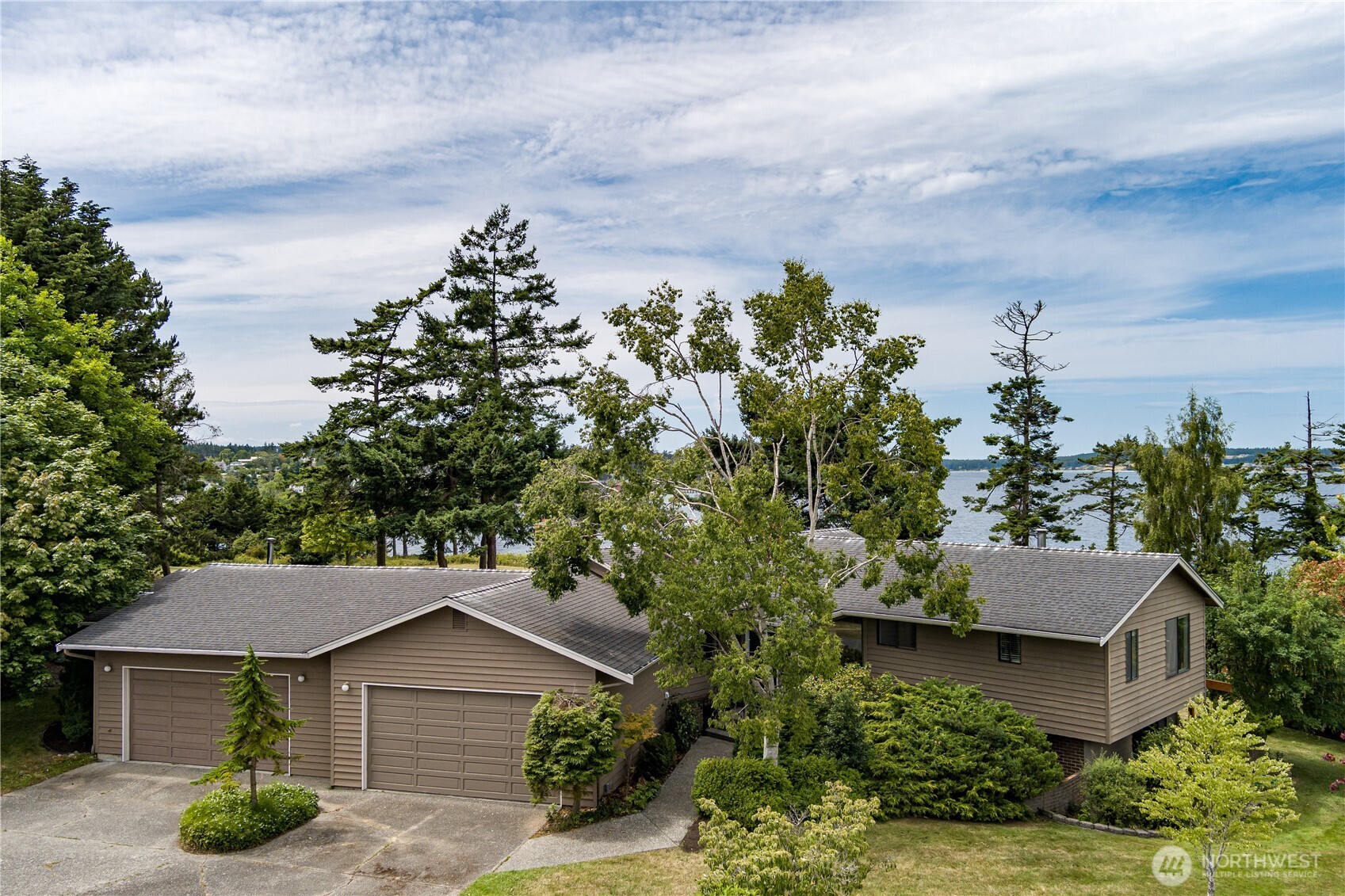 1204 Leisure Street Property Photo 4