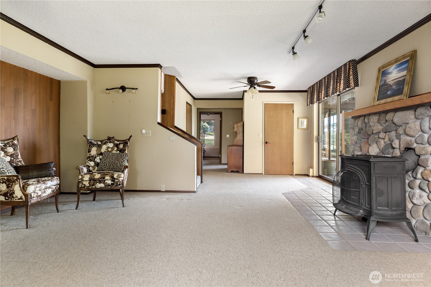 1204 Leisure Street Property Photo 27