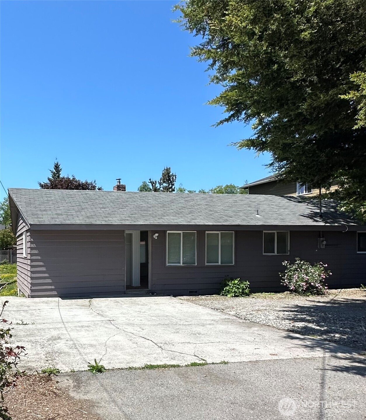 11918 4th Avenue Property Photo 1