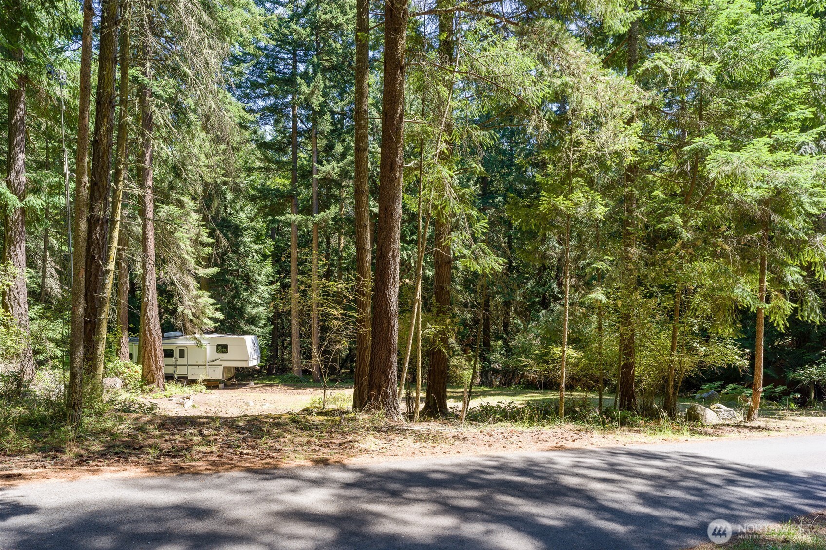 202 Hilltop Way Property Photo 1