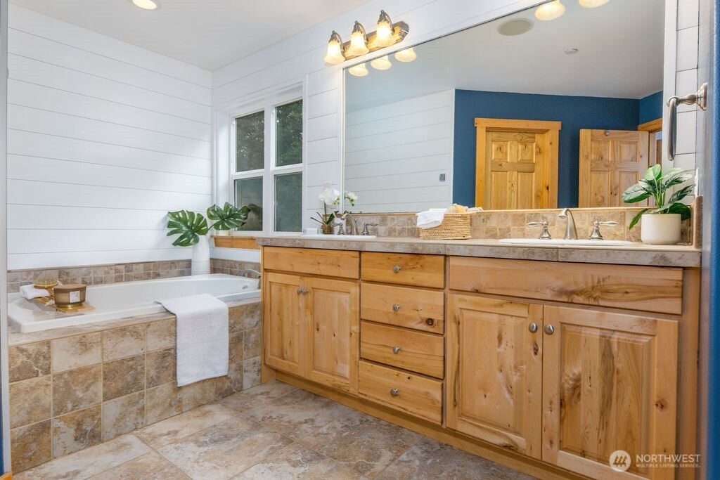 16426 Cedar Falls Road Property Photo 17