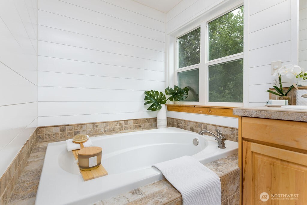 16426 Cedar Falls Road Property Photo 18