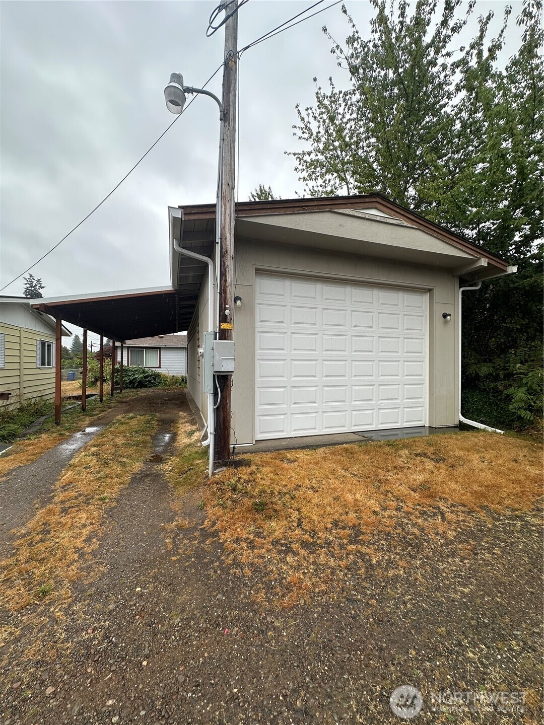 1806 Hay Street B Property Photo 1