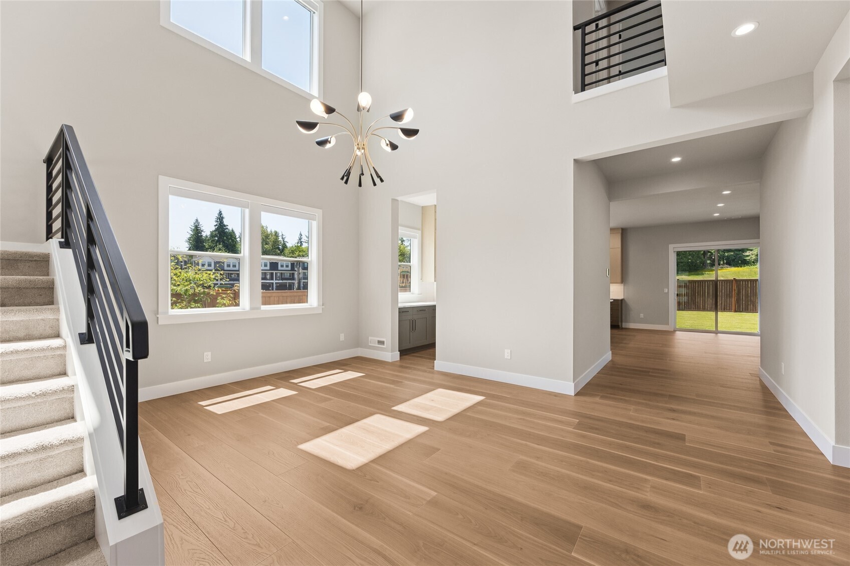 14439 133rd Place Property Photo 4