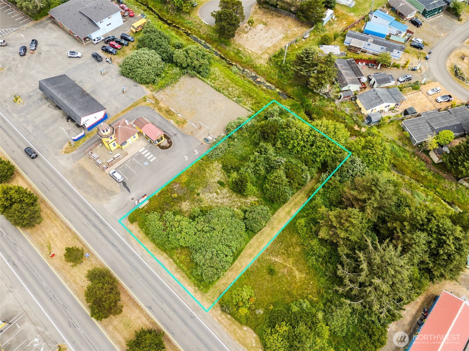 844 Point Brown Avenue Property Photo 1