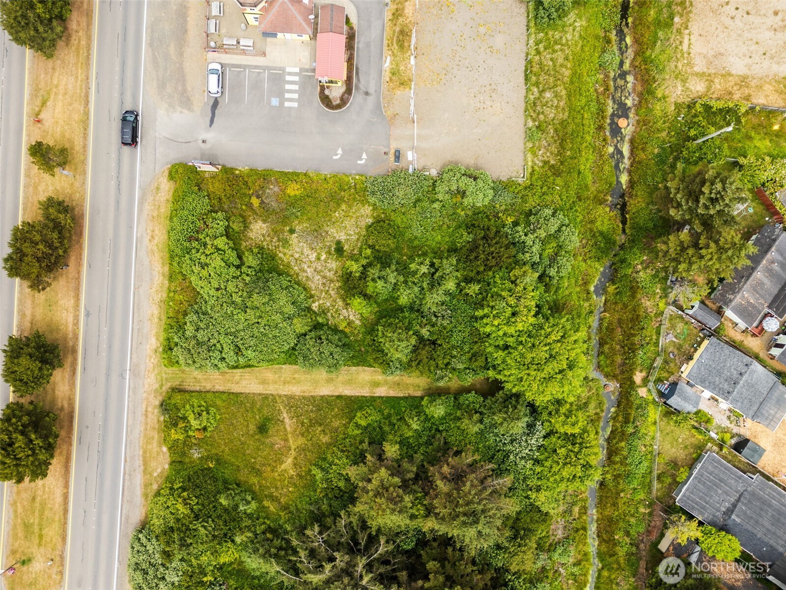 844 Point Brown Avenue Property Photo 14