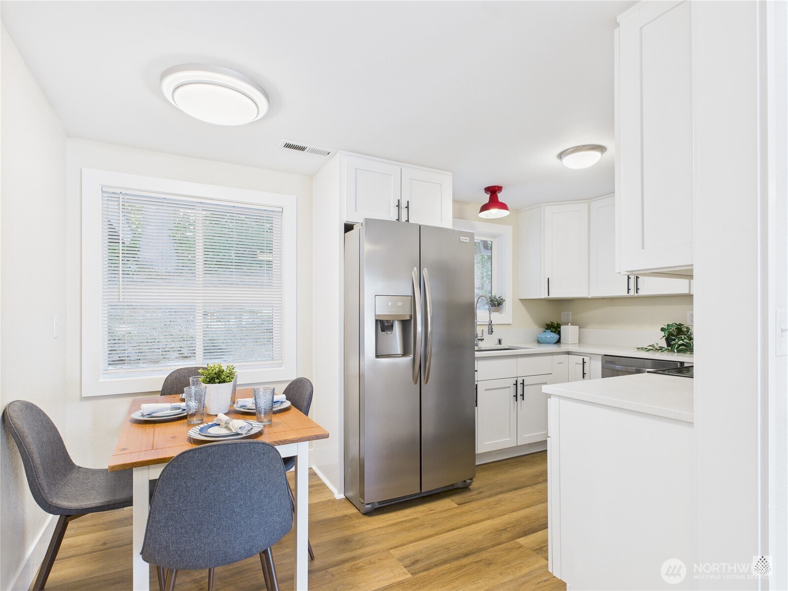 23004 52nd Avenue Property Photo 4