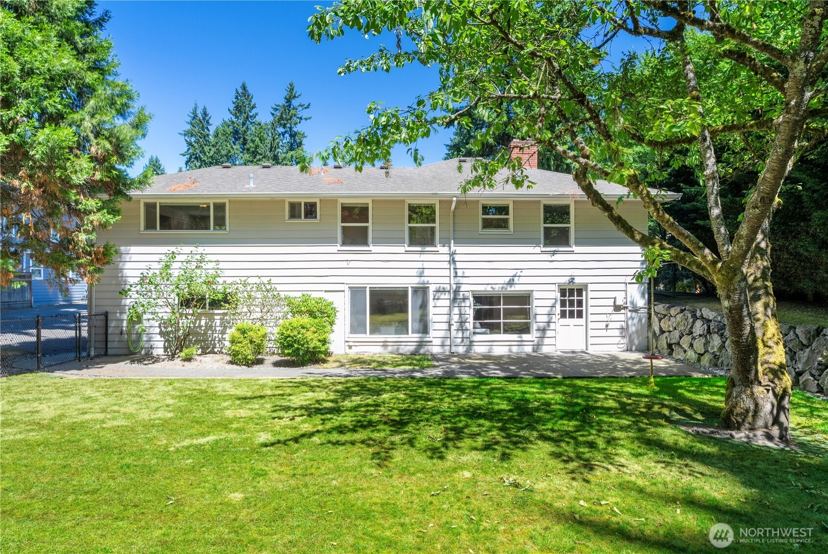 10425 Se 22nd Street Property Photo 5