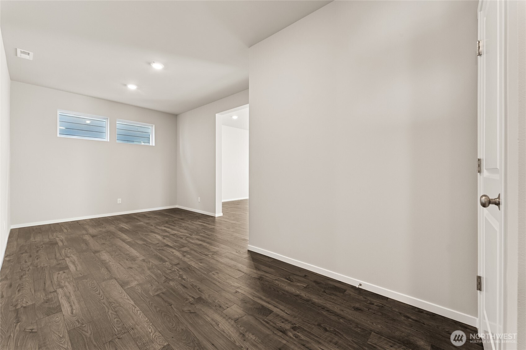 3846 23rd Avenue 40 Property Photo 6