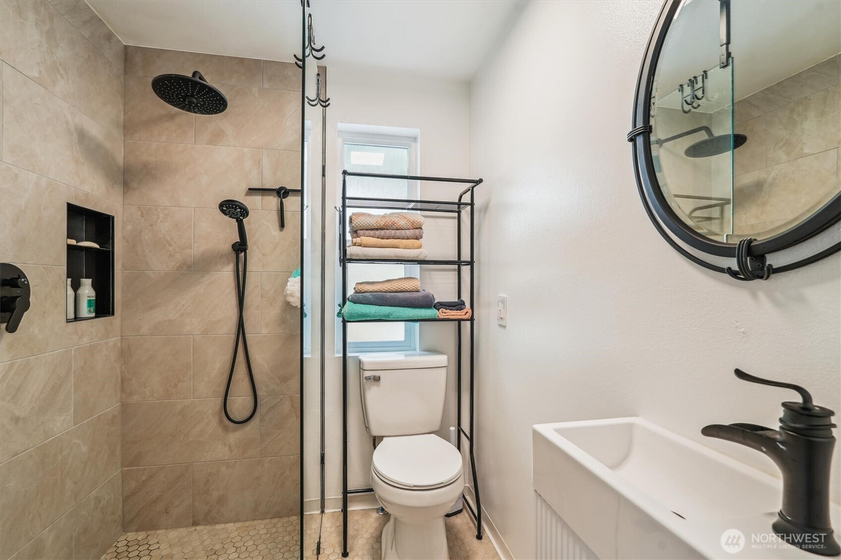 10125 Totem Way Property Photo 32