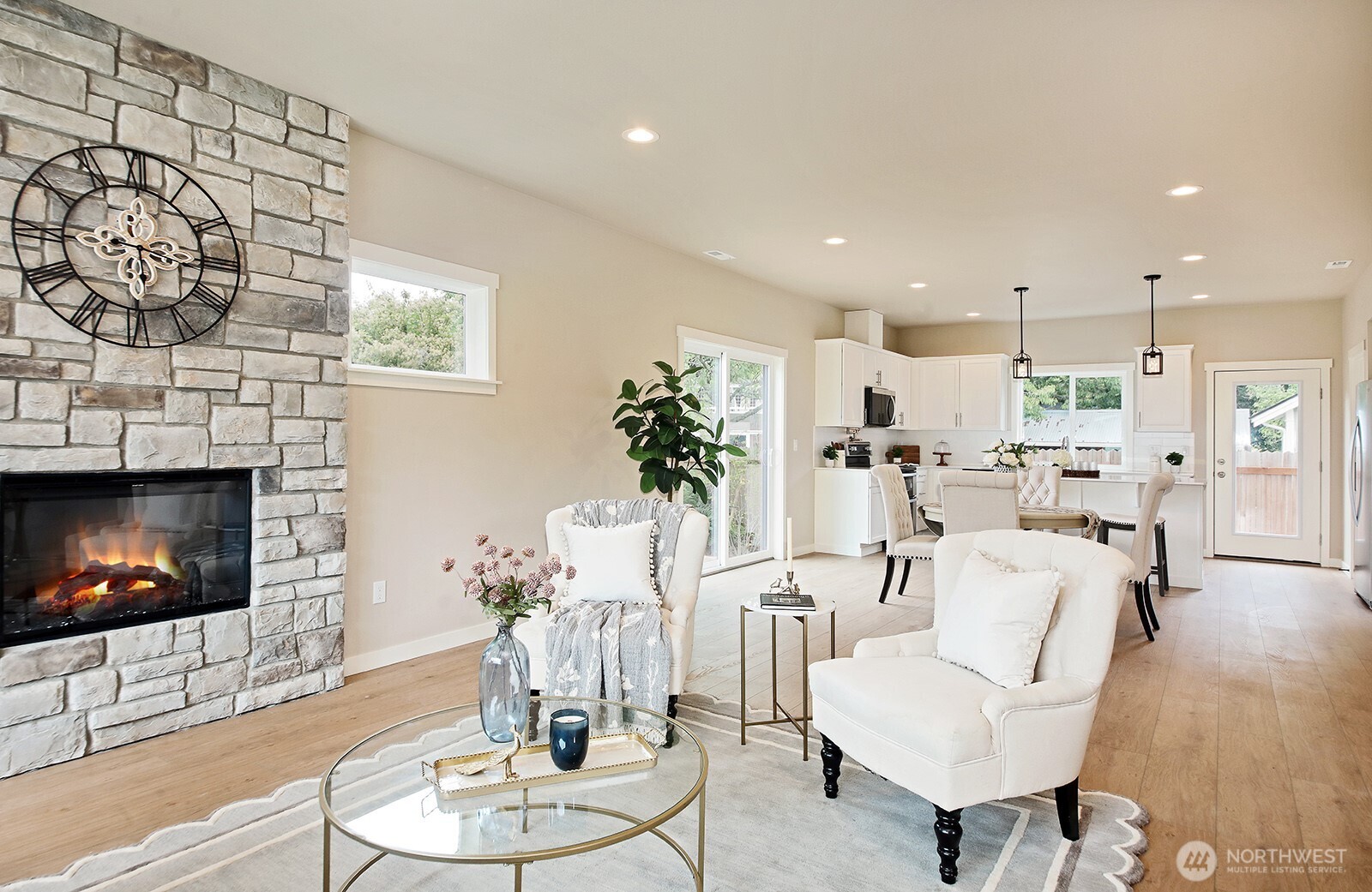 683 3rd Street 1(a) Property Photo 8