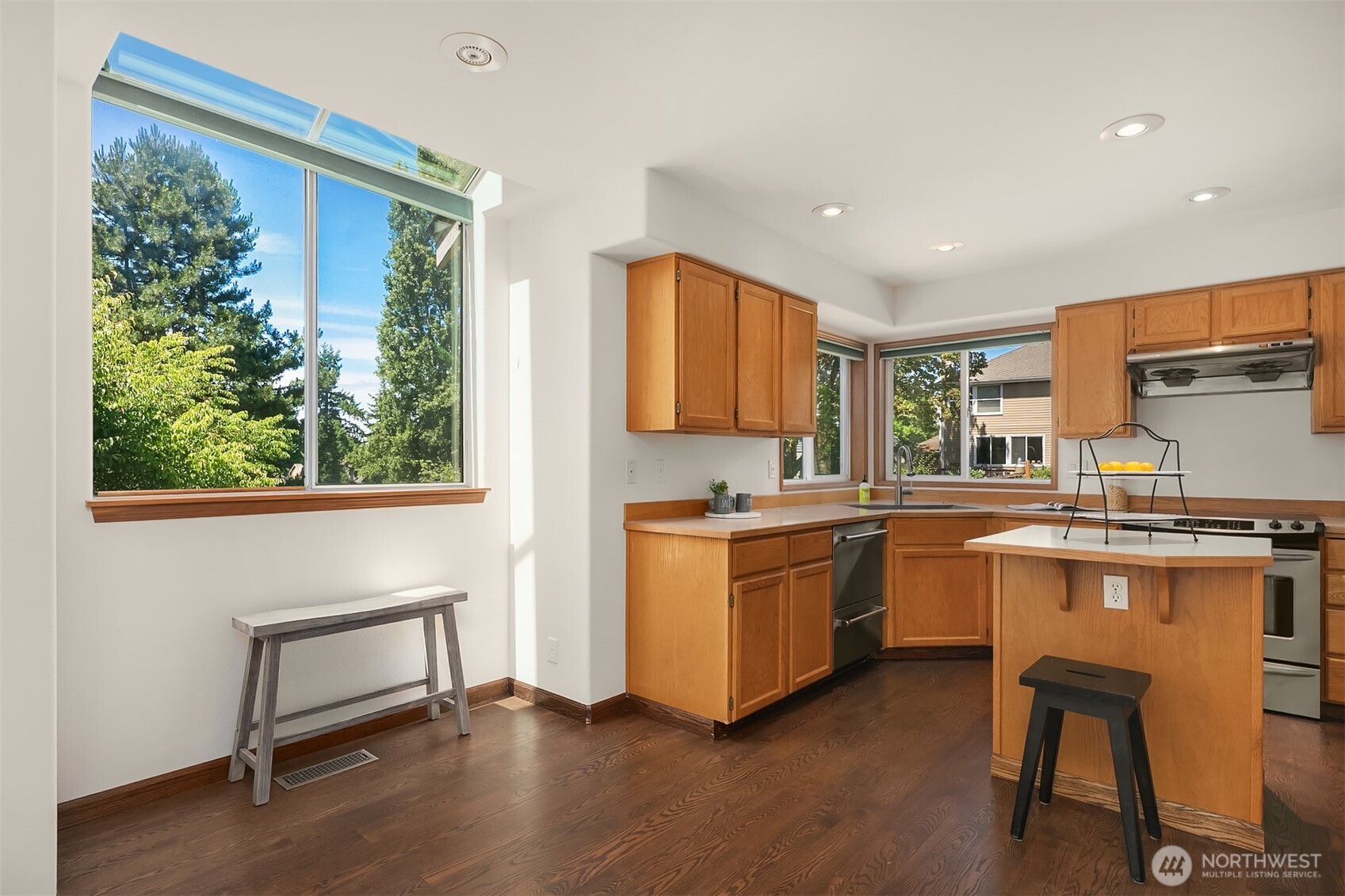 1613 Hoquiam Place Property Photo 7