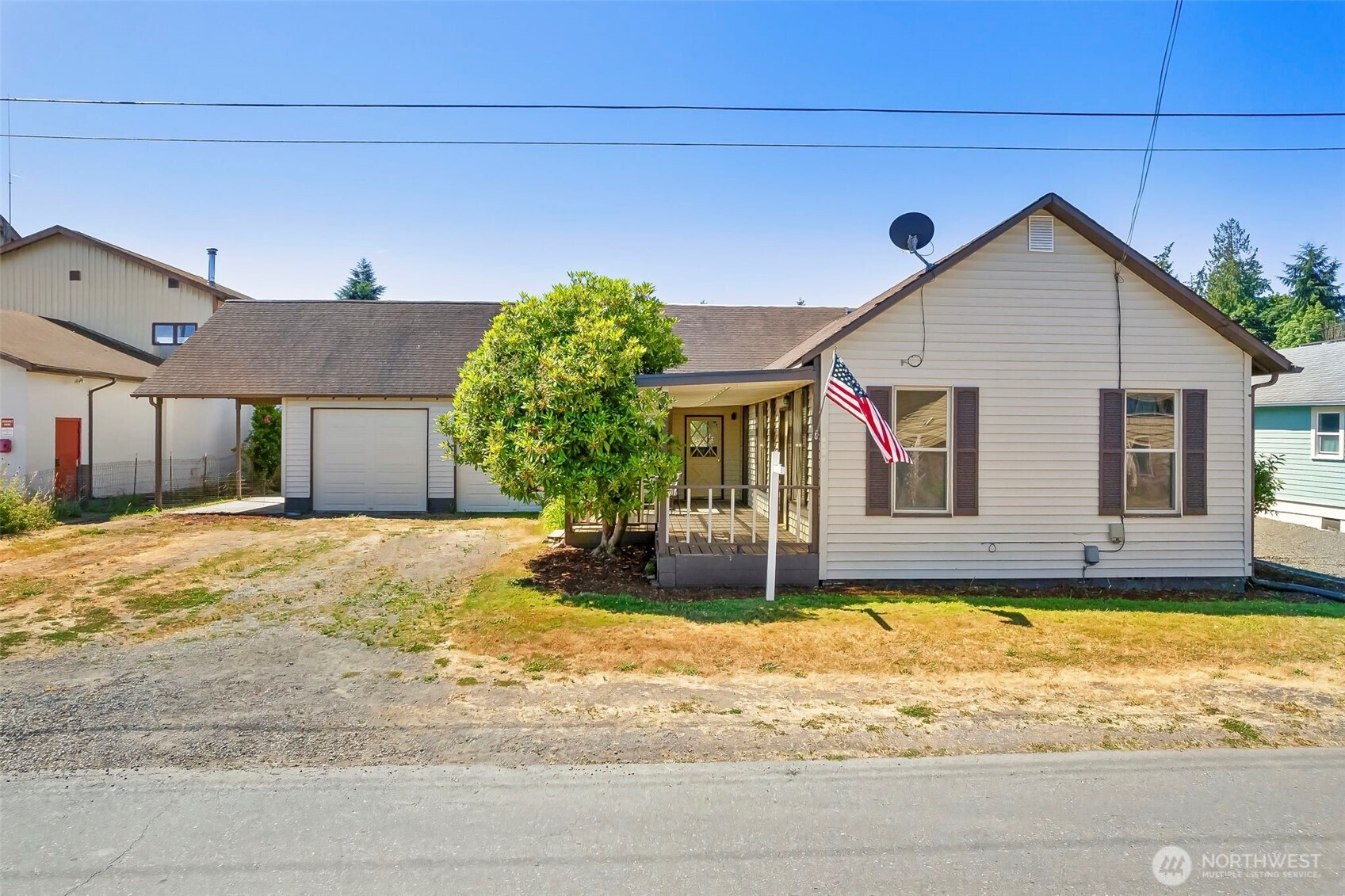 1851 Ne Pacific Avenue Property Photo 1