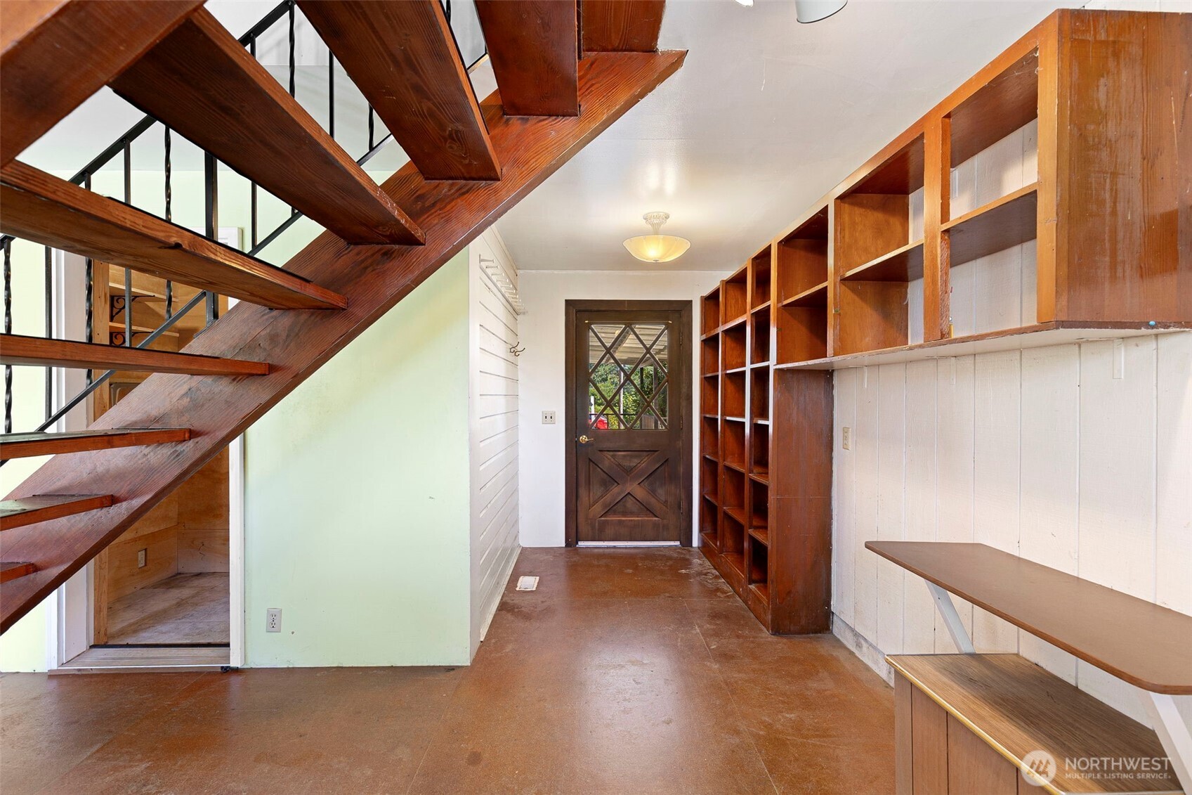 1851 Ne Pacific Avenue Property Photo 4