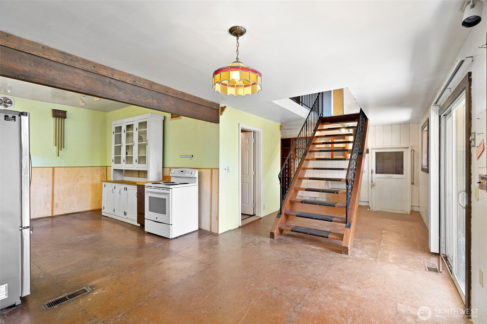 1851 Ne Pacific Avenue Property Photo 10