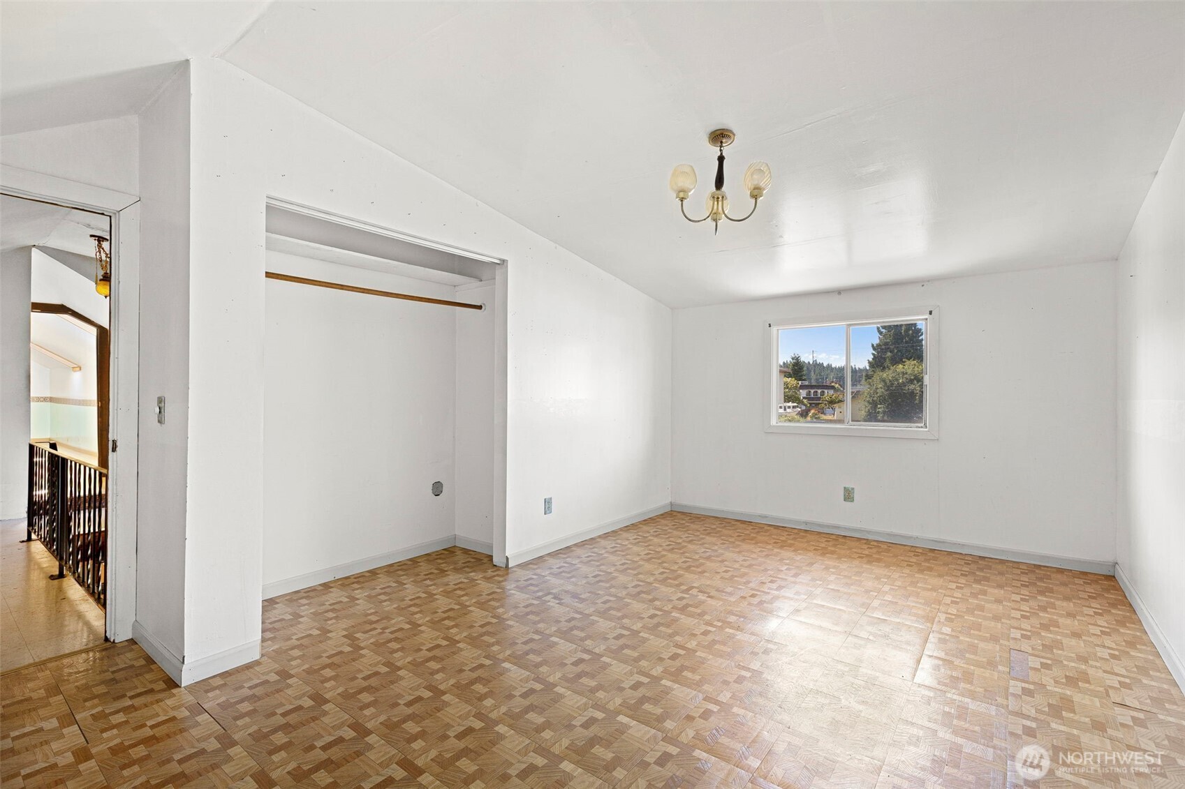 1851 Ne Pacific Avenue Property Photo 21