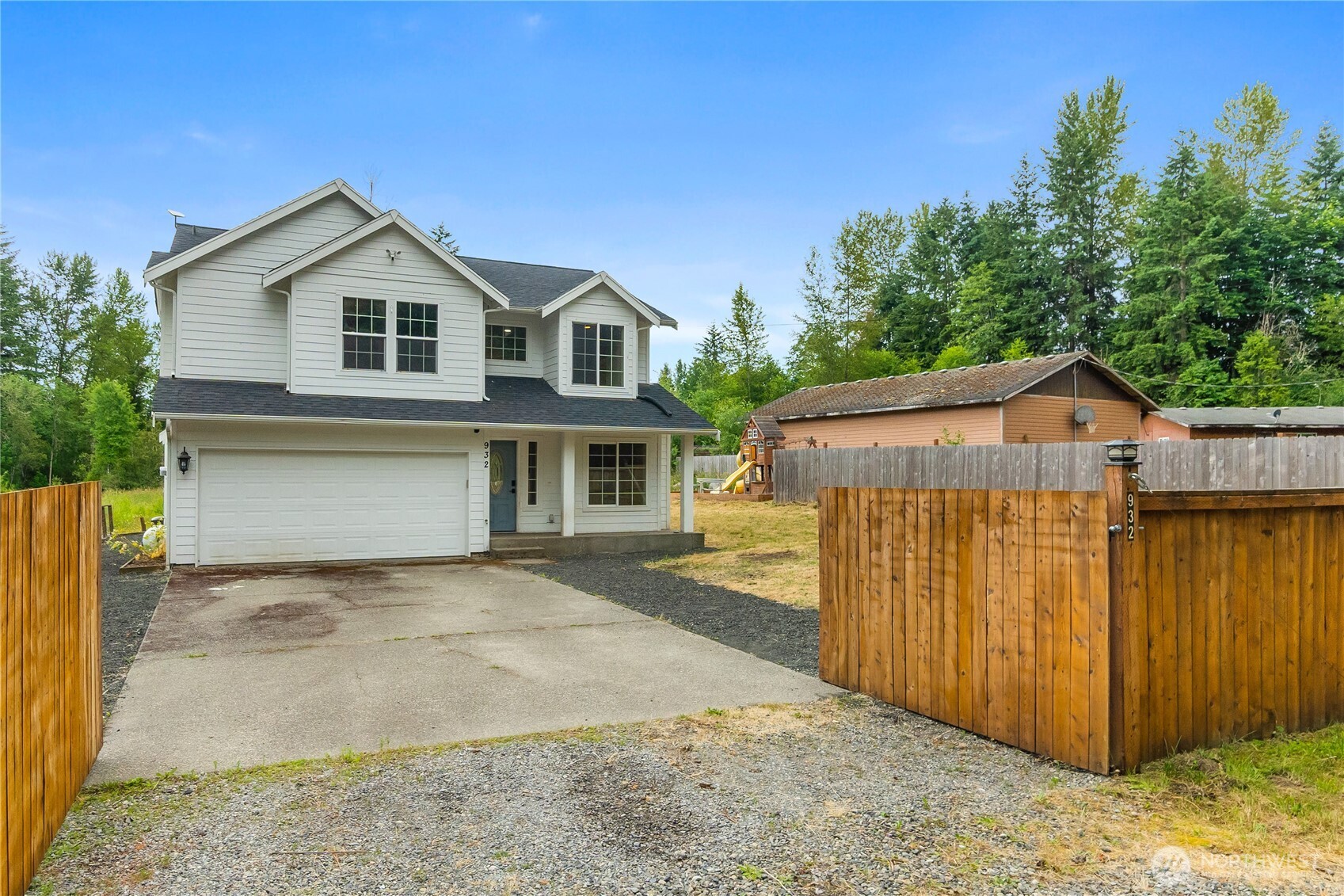 932 Tipsoo Loop Property Photo 1