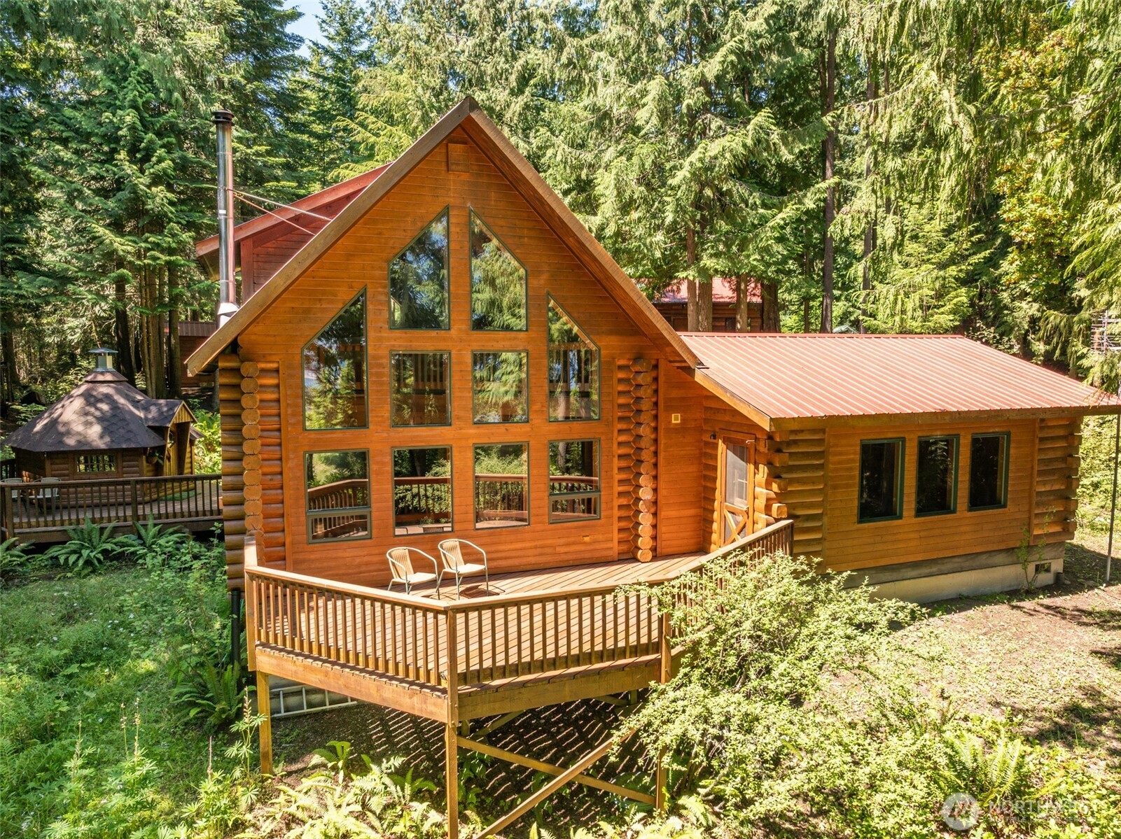 214 Cougar Crest Road Property Photo 1