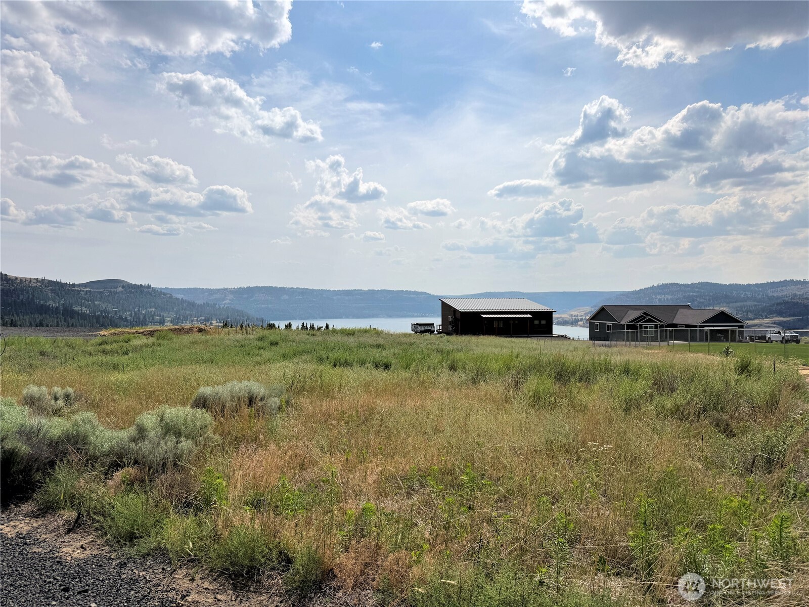 40861 Hillside Drive Property Photo 3