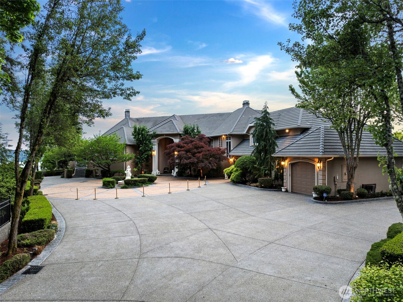 1022 7th Court Property Photo 3
