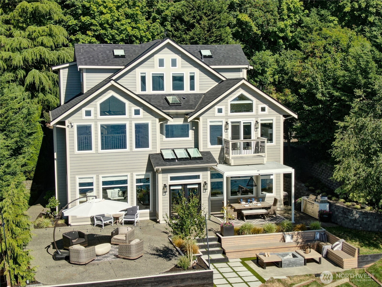 70 Island Boulevard Property Photo 1