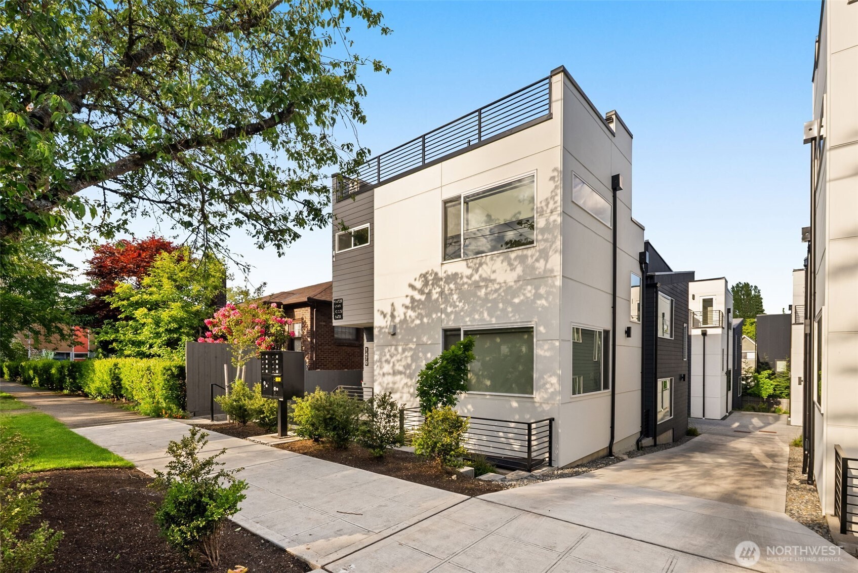 1470 B 21st Avenue Property Photo 1