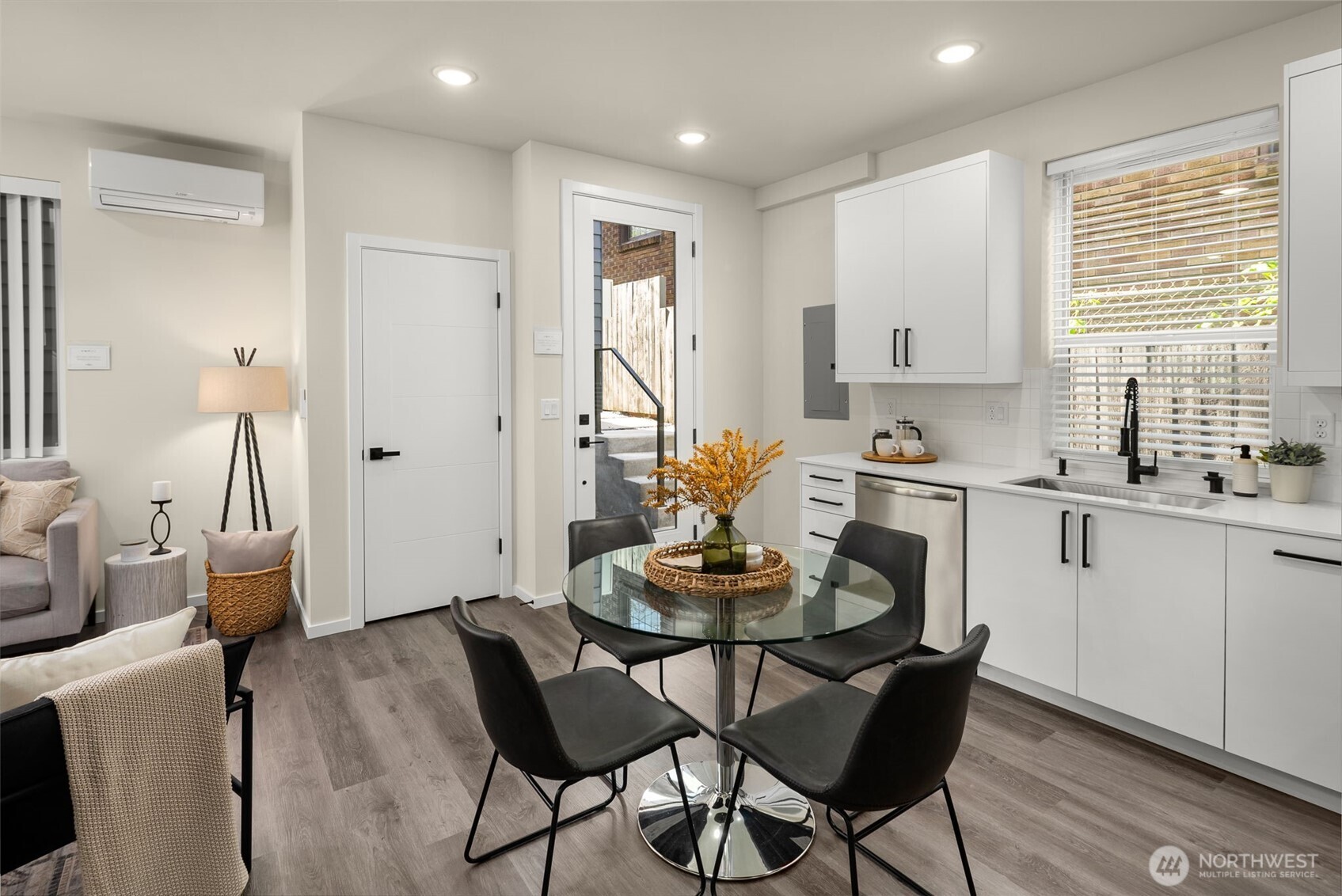 1470 B 21st Avenue Property Photo 3