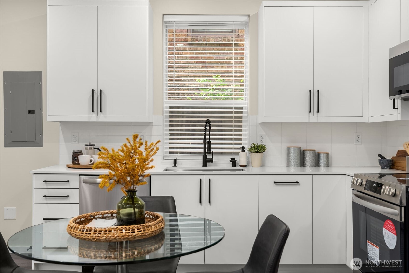 1470 B 21st Avenue Property Photo 6