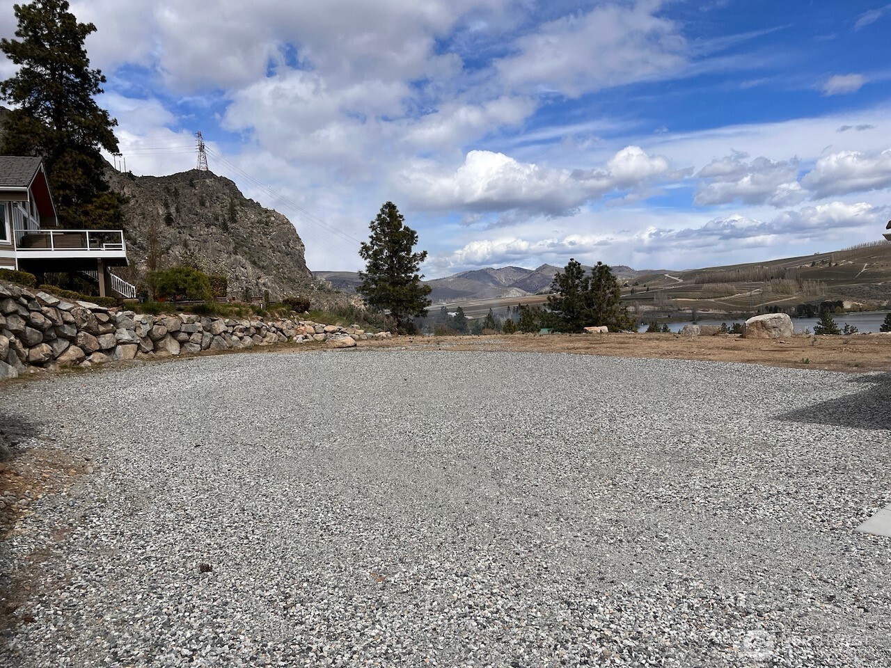 15330 Lakeview Street Property Photo 16