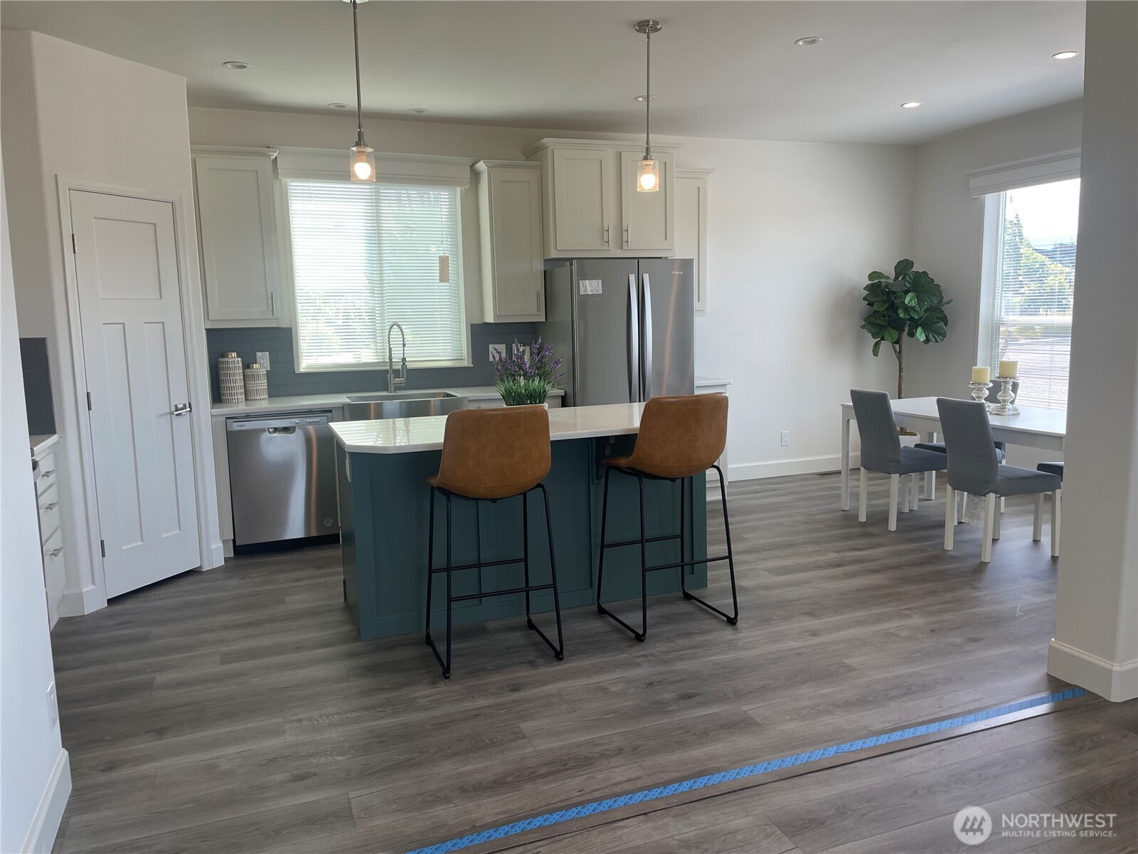 986 N Rock Rose Avenue Property Photo 4