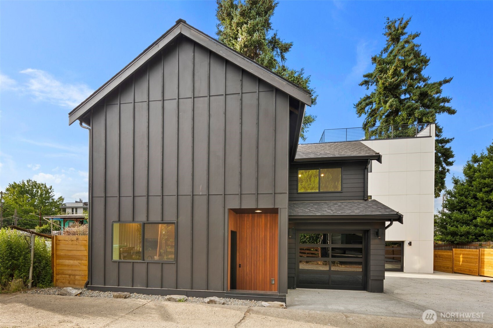 4525 S Orcas Street Property Photo 5