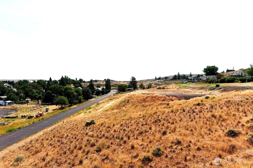 0 6th Ave Lot 11 Property Photo 4