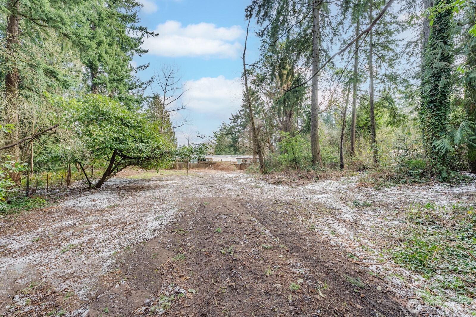 13020 1st Avenue Property Photo 1