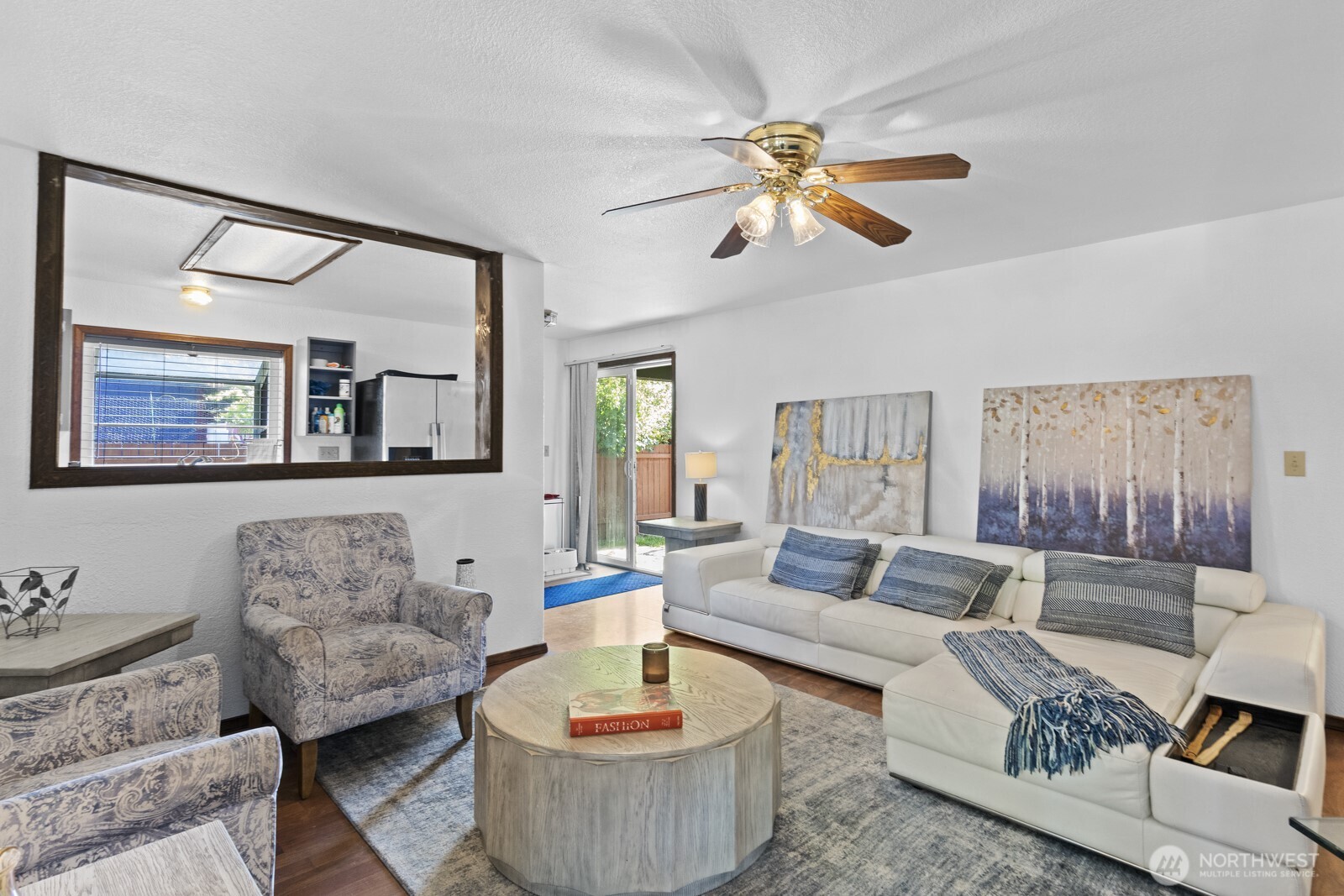 10208 D Street Property Photo 15