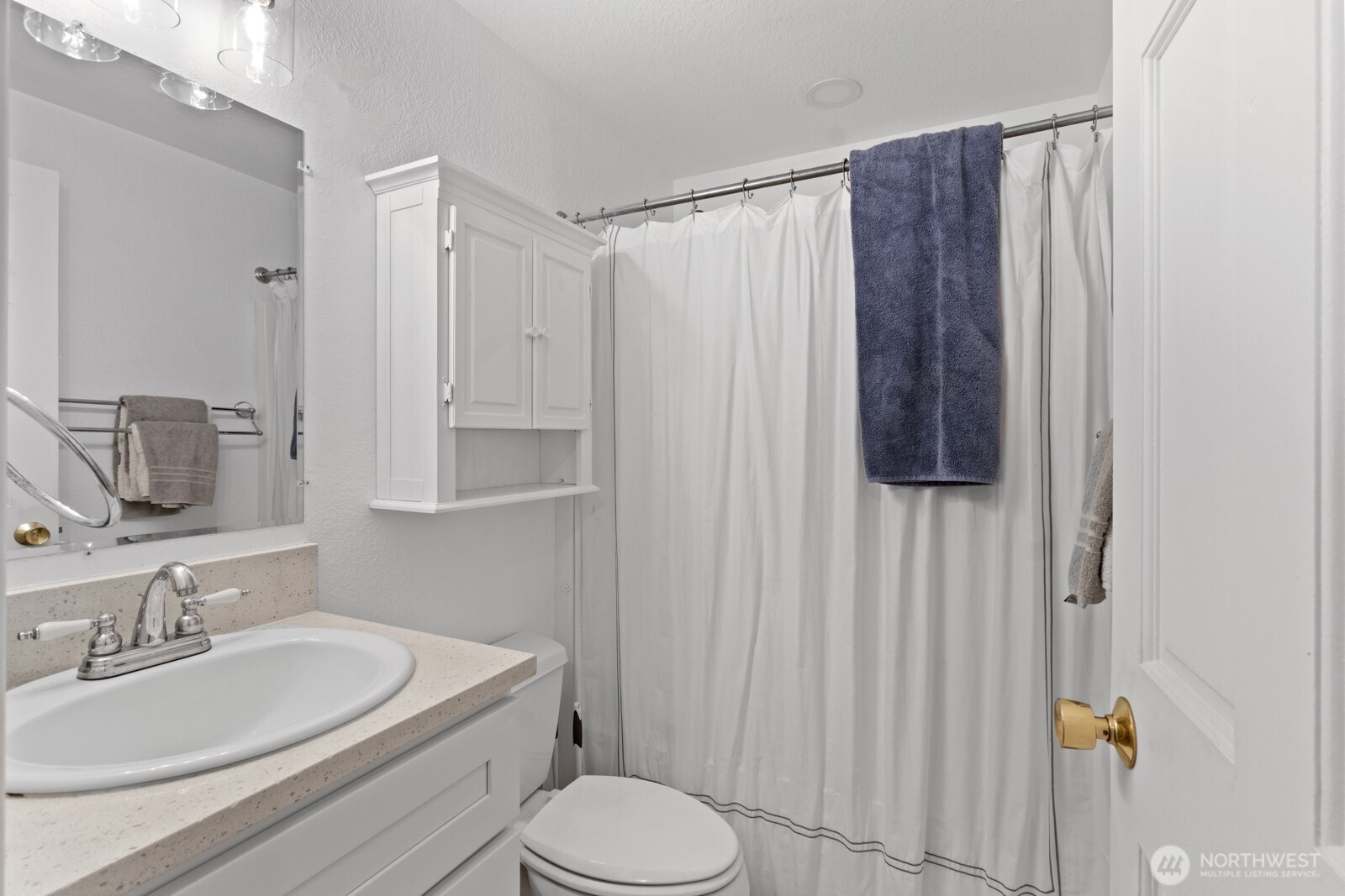10208 D Street Property Photo 16