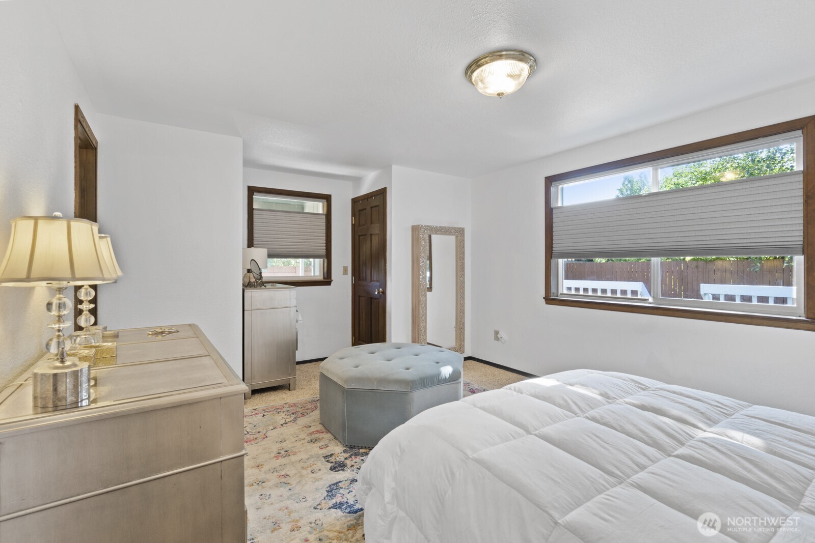 10208 D Street Property Photo 17