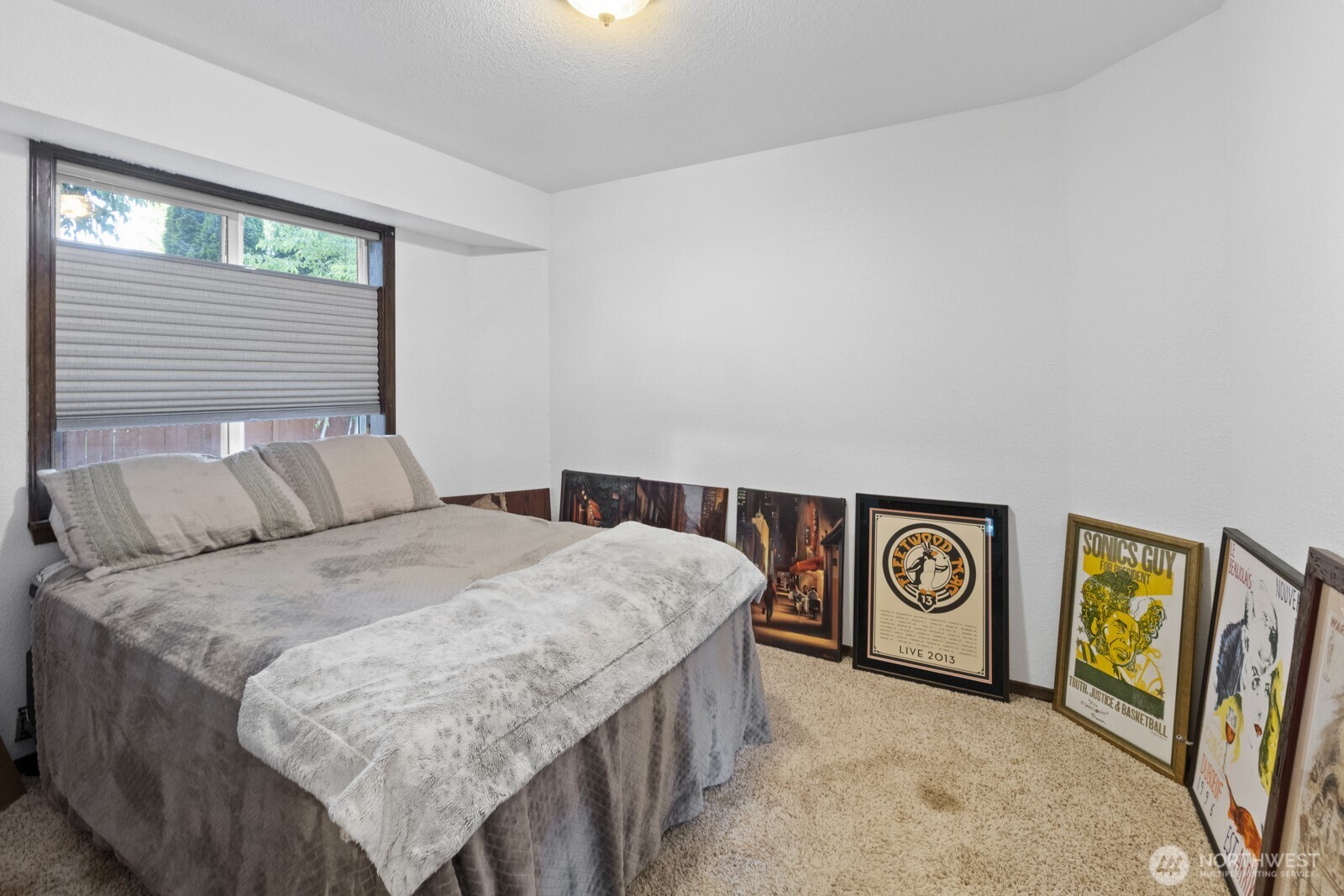 10208 D Street Property Photo 20