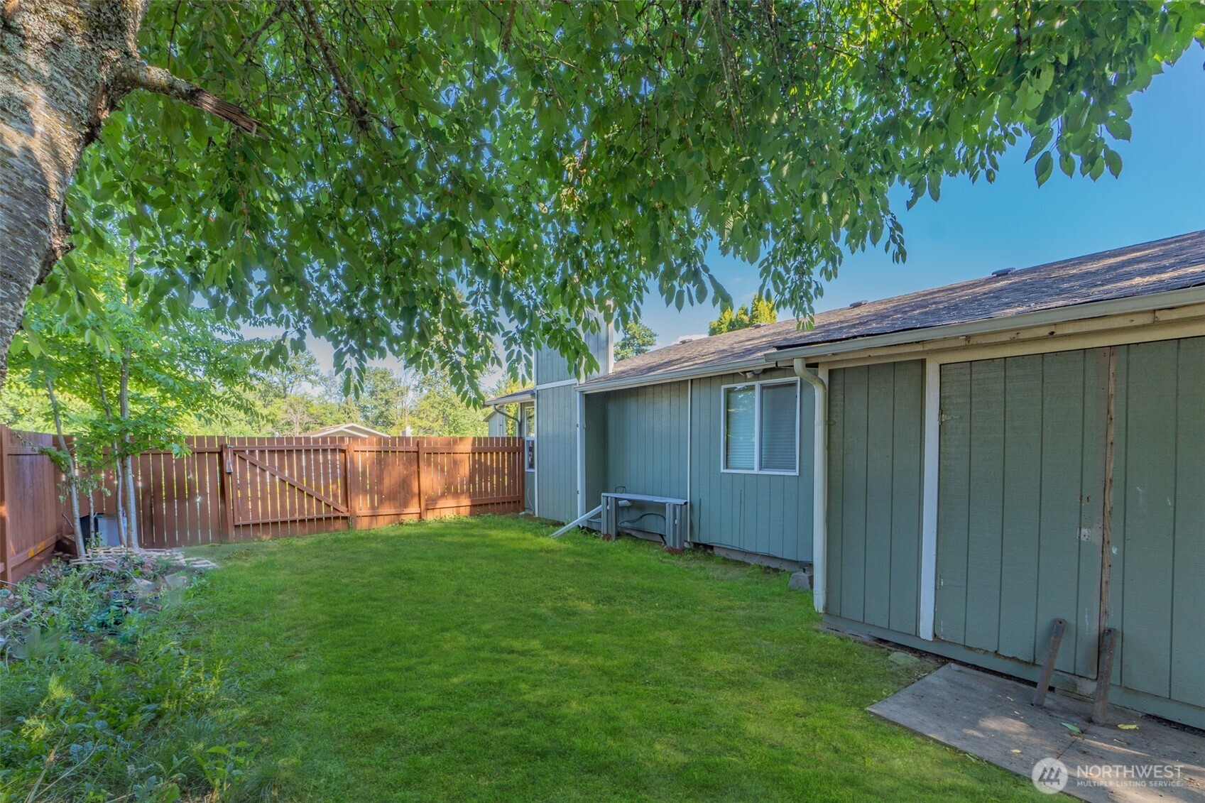 10208 D Street Property Photo 29