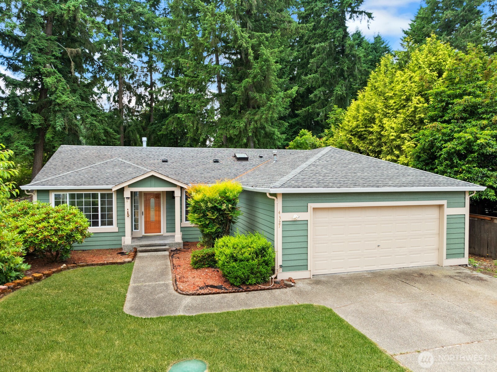 4327 Cedar Court Property Photo 2