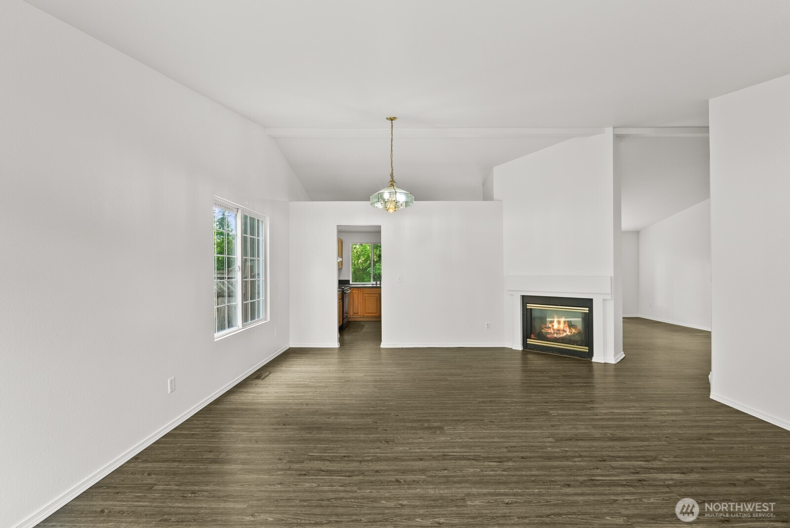 4327 Cedar Court Property Photo 7