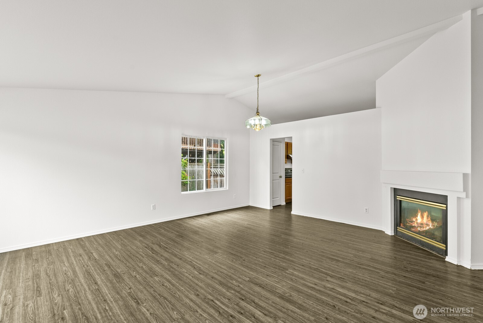 4327 Cedar Court Property Photo 8