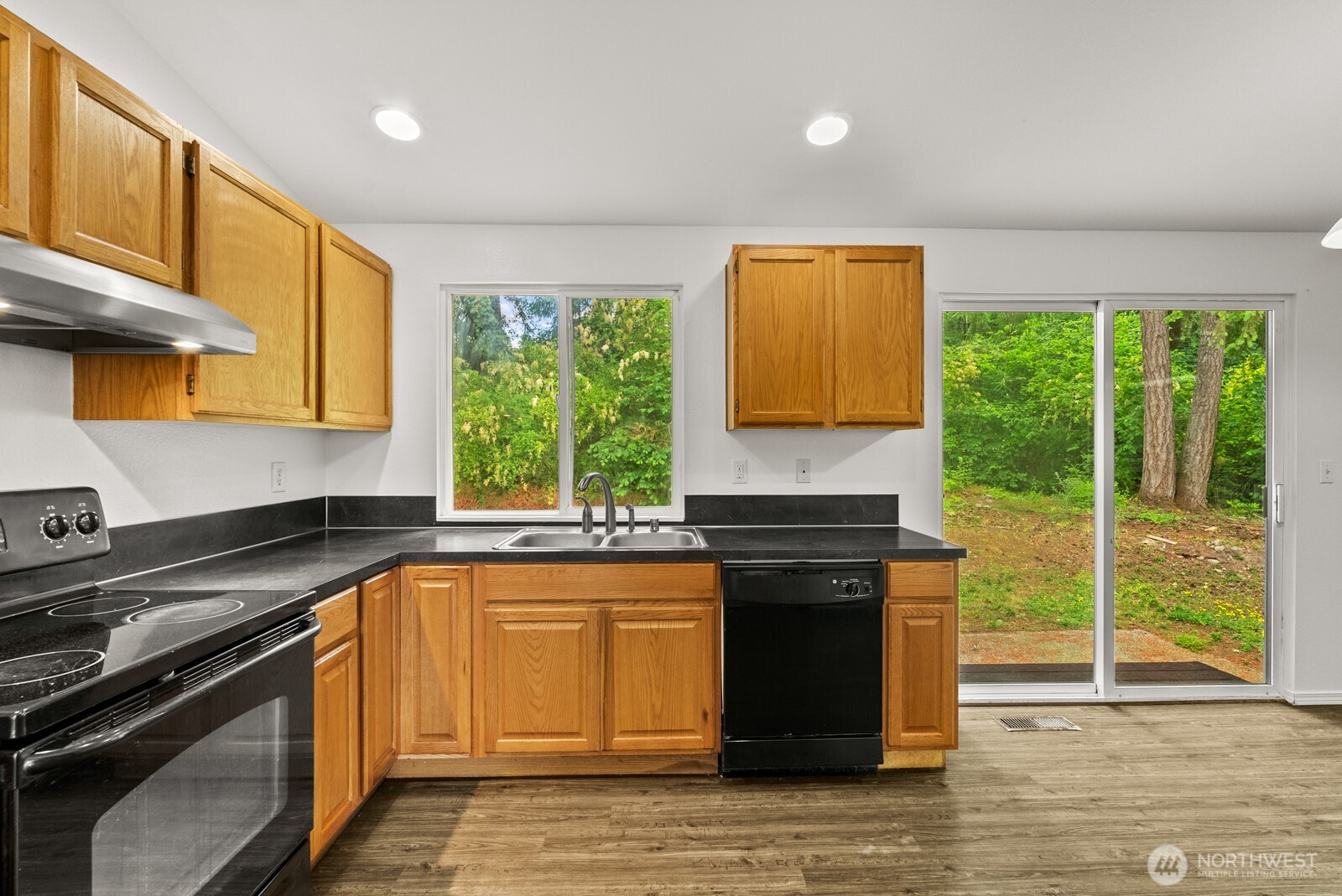 4327 Cedar Court Property Photo 16
