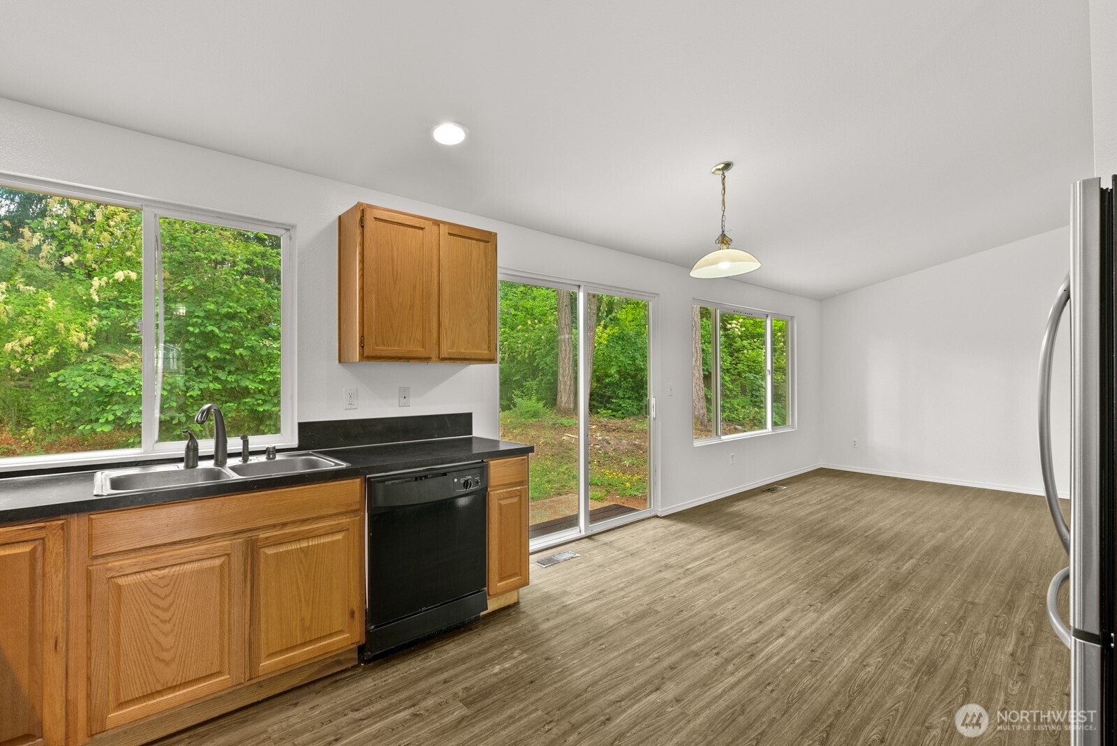 4327 Cedar Court Property Photo 17
