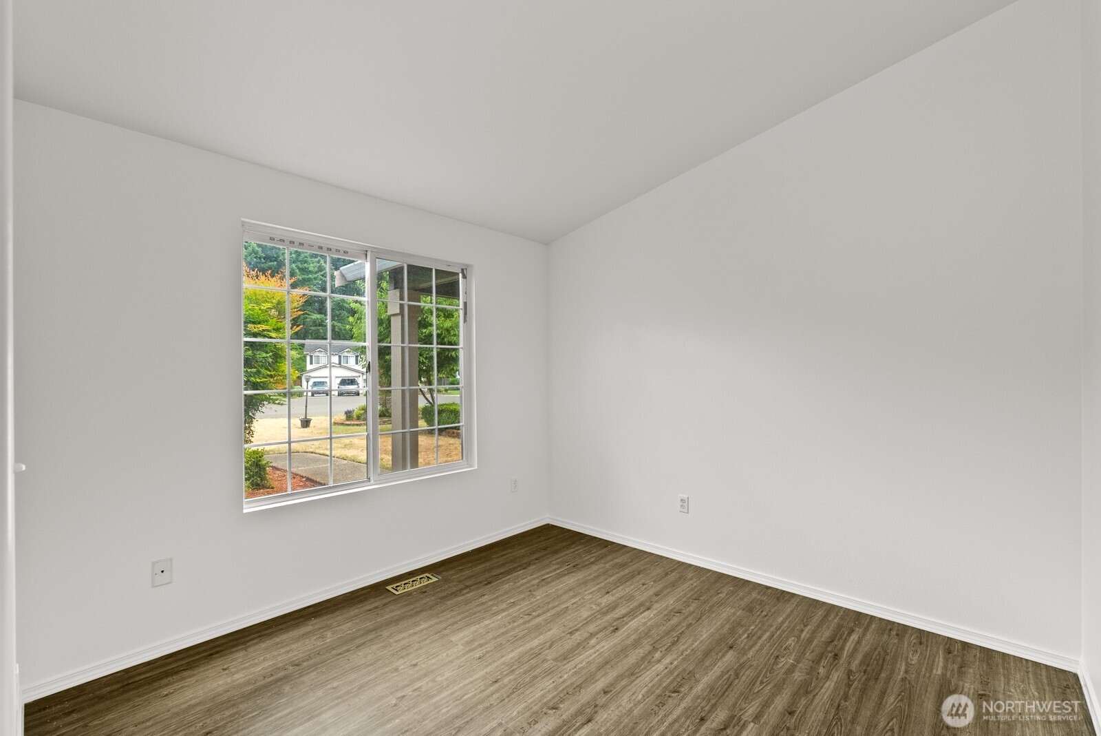 4327 Cedar Court Property Photo 21