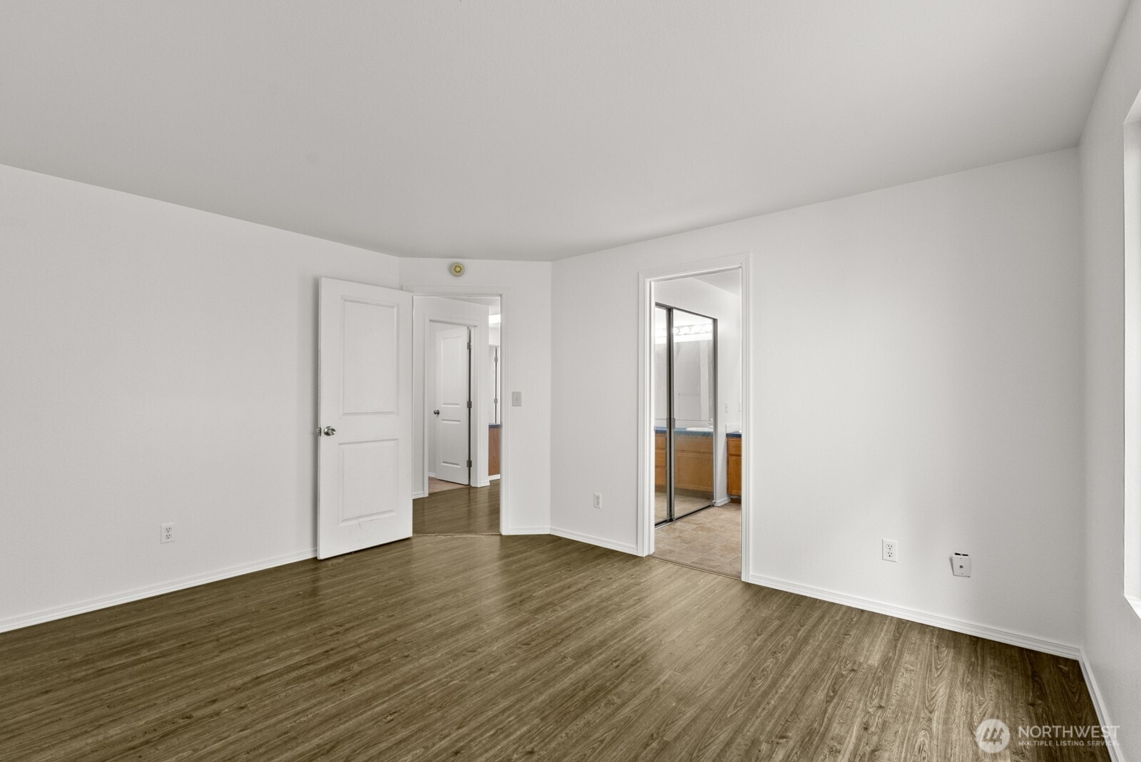 4327 Cedar Court Property Photo 28