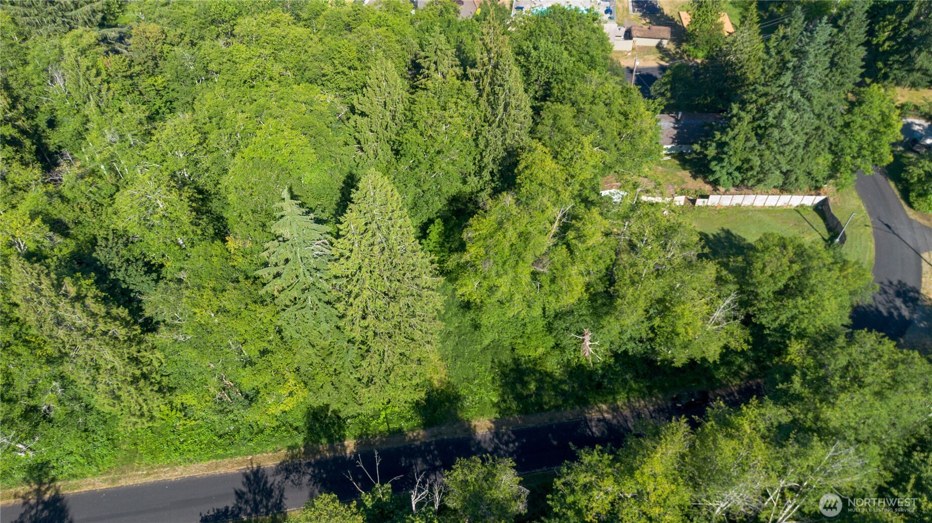 7612 Sprucecrest Street Property Photo 5